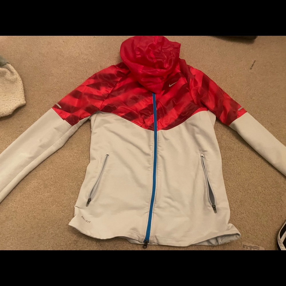 Nike women’s size 8 windbreaker breaker
